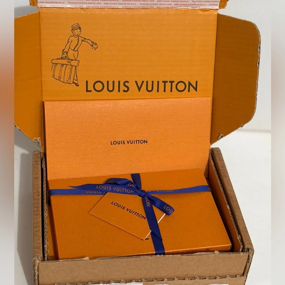 Louis Vuitton Jane Notebook PM Catogram Travels with Grace Coddington VOGUE NEW